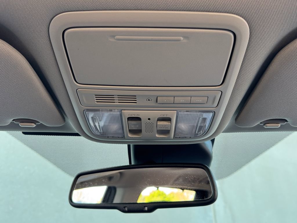 Used 2014 Honda Odyssey EX-L image 24