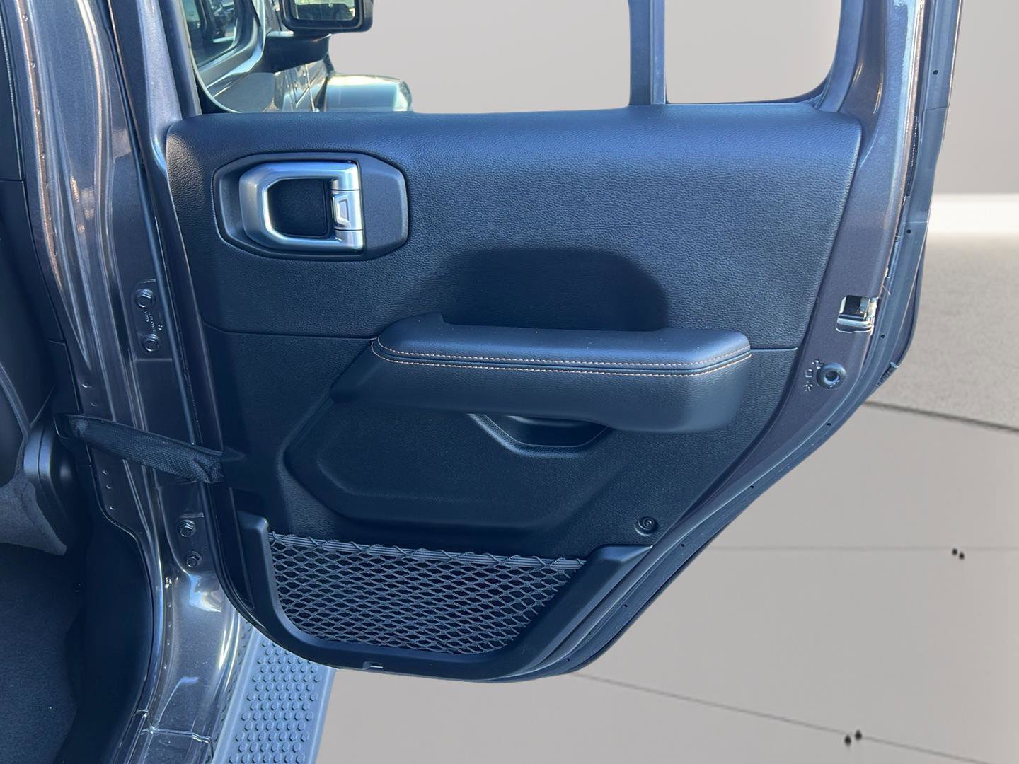 Used 2021 Jeep Wrangler Unlimited Sahara image 28