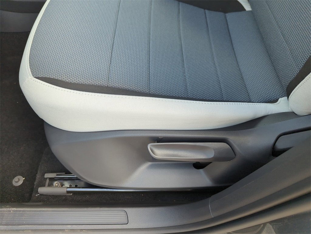 New 2025 Volkswagen Taos S image 27