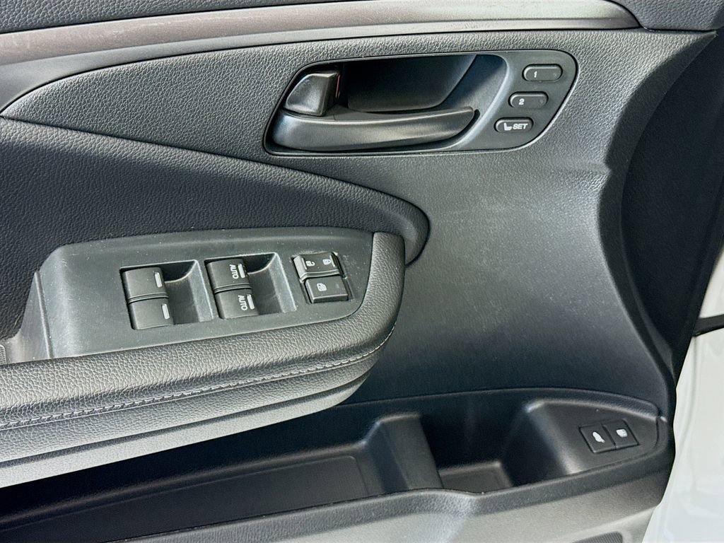 Used 2023 Honda Passport EX-L image 23