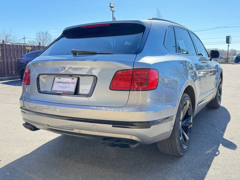 Used 2019 Bentley Bentayga image 5
