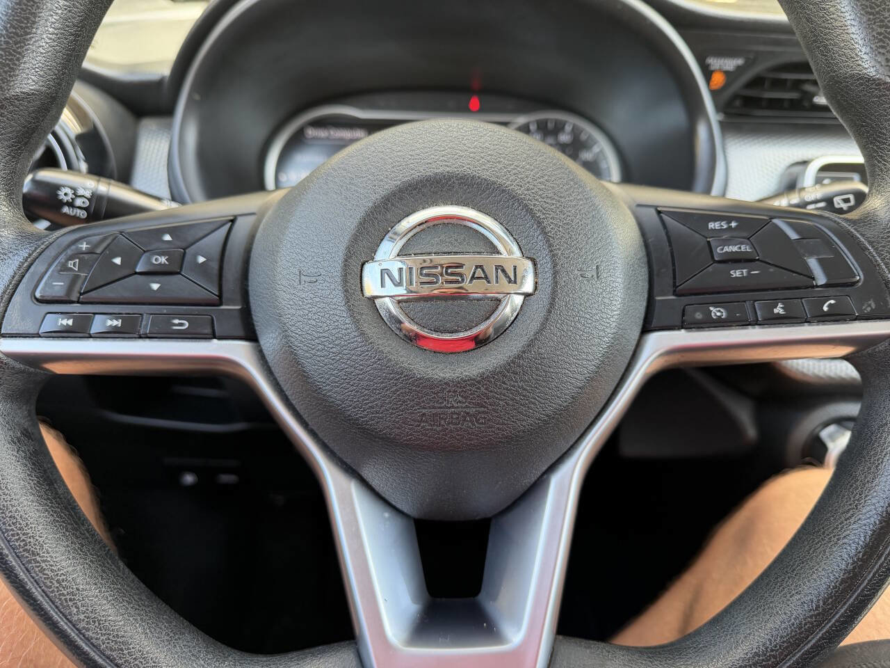 Used 2019 Nissan Kicks SV w/ Exterior Package FWD image 17