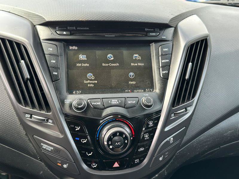 Used 2013 Hyundai Veloster w/ Style Pkg FWD image 13