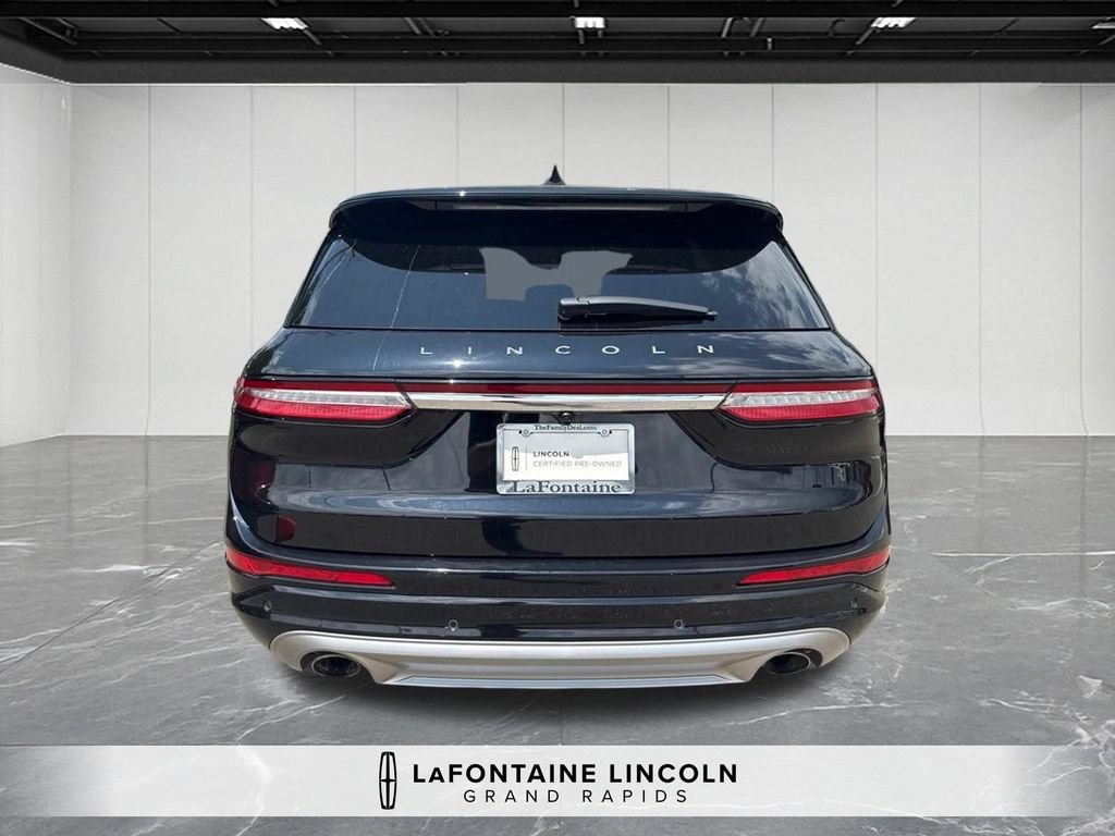 Used 2022 Lincoln Corsair Reserve w/ Equipment Group 201A AWD/4WD image 4