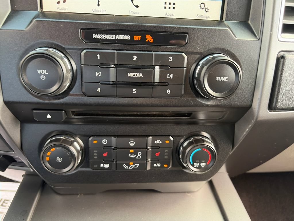 Used 2018 Ford F150 XLT w/ Equipment Group 302A Luxury AWD/4WD image 23