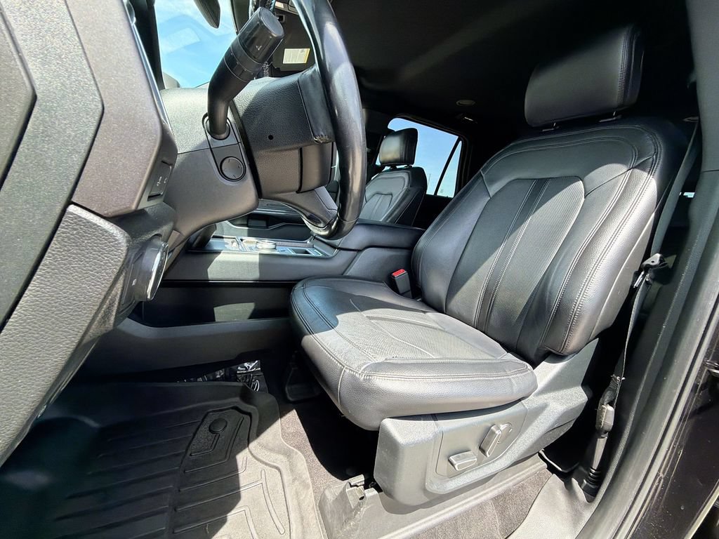 Used 2020 Ford Expedition Max Limited RWD image 16