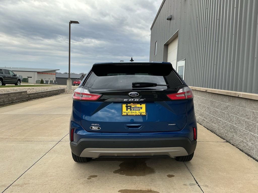 Used 2023 Ford Edge SEL w/ Convenience Package image 5
