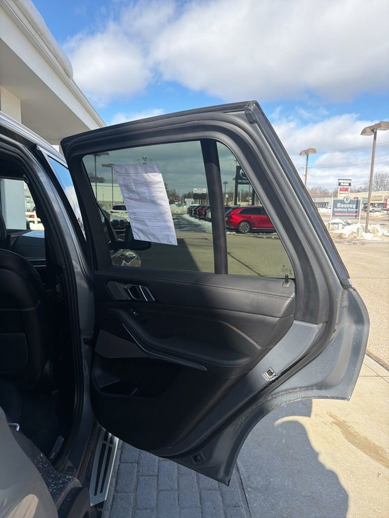Used 2026 BMW X5 xDrive40i image 19