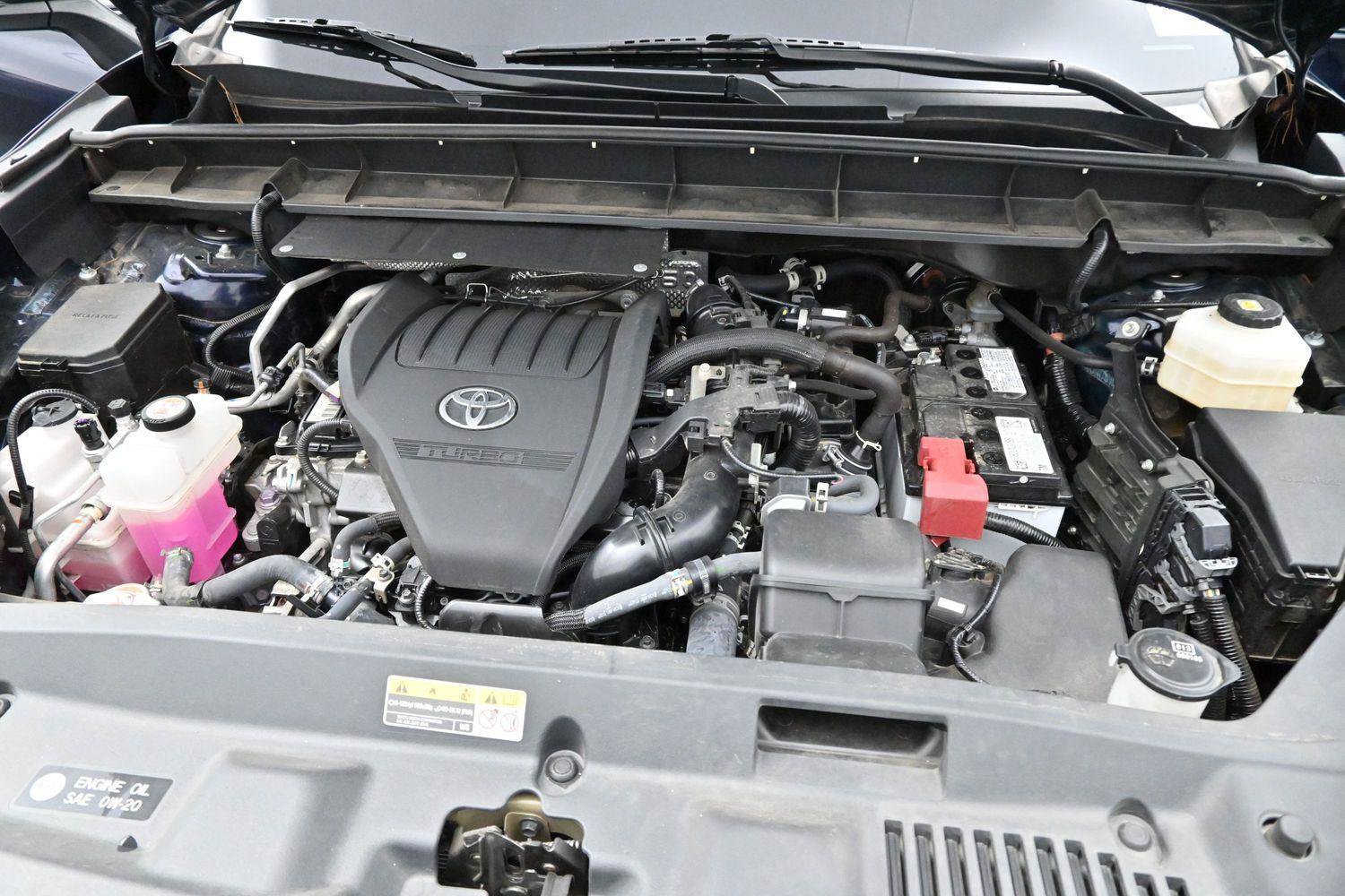 Used 2023 Toyota Highlander LE FWD image 32