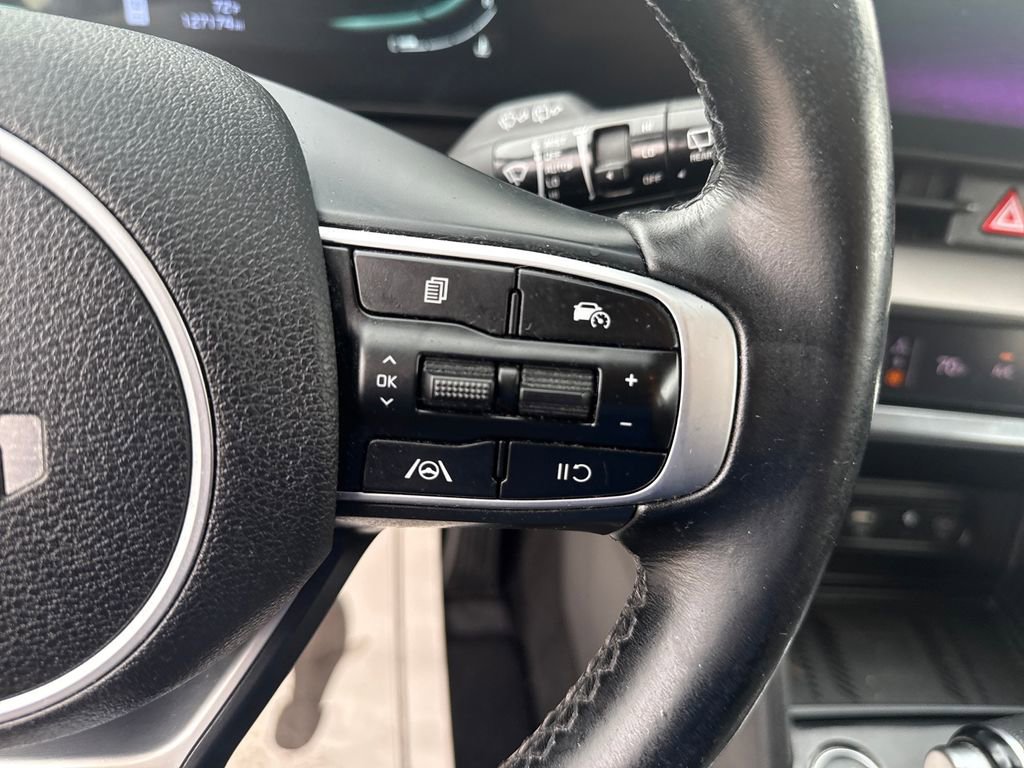 Used 2023 Kia Sportage EX FWD image 21