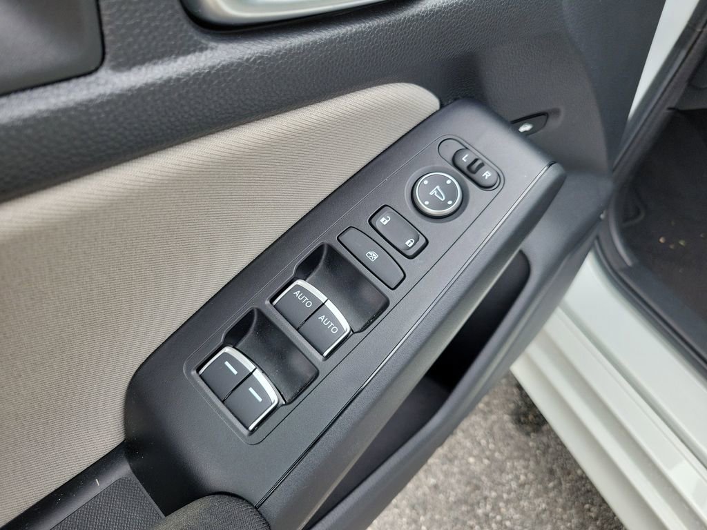 Used 2023 Honda Civic LX image 17