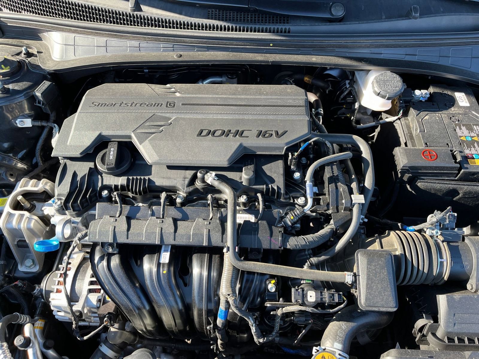 Used 2025 Hyundai Elantra SEL image 33