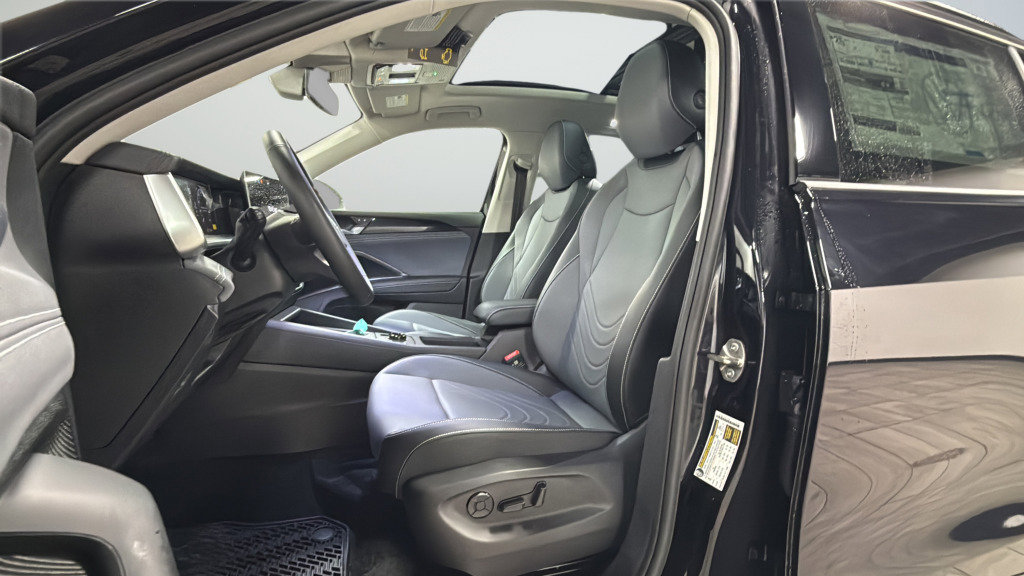 New 2026 Volkswagen Tiguan SE image 17