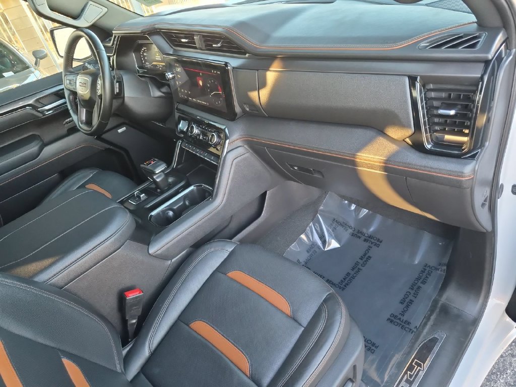 Used 2025 GMC Sierra 1500 AT4 AWD/4WD image 35
