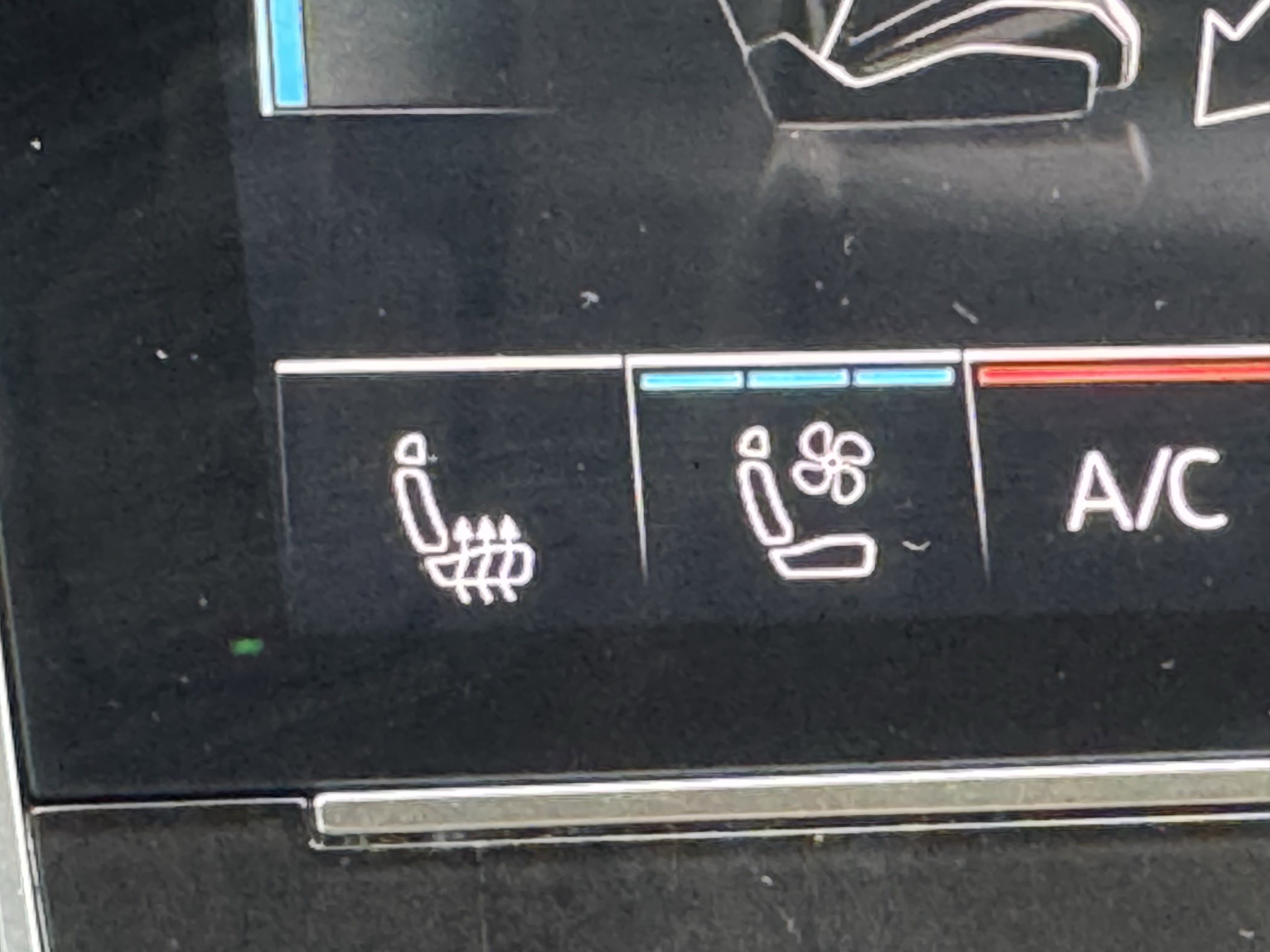 Used 2023 Audi Q8 Prestige image 14