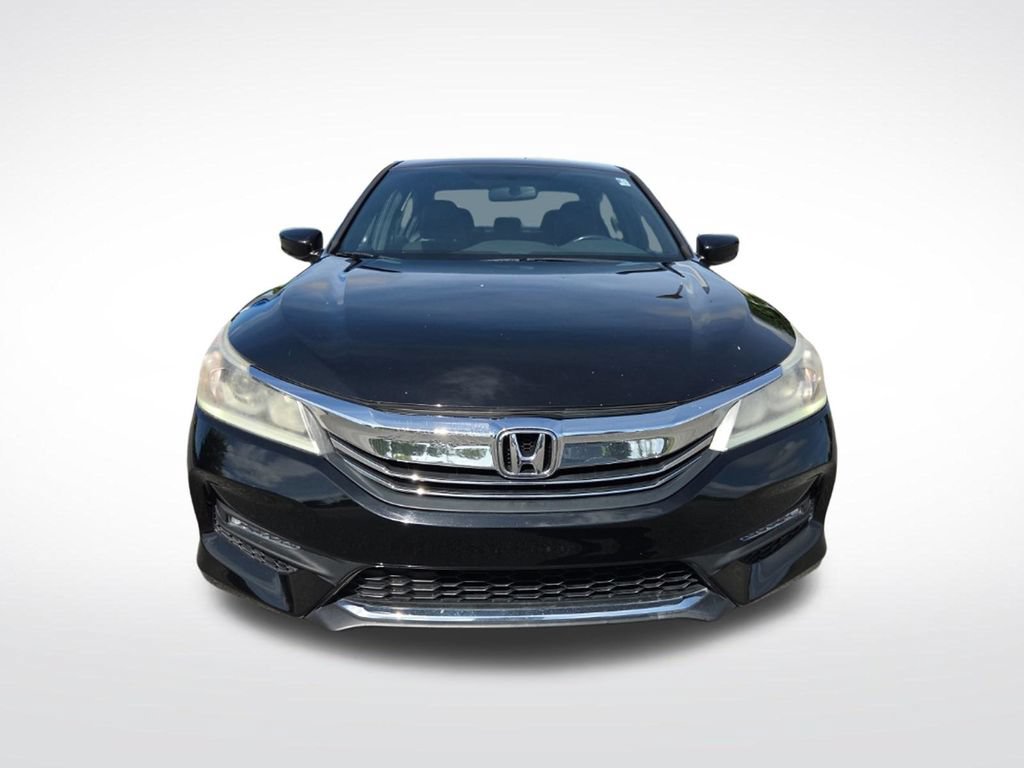 Used 2017 Honda Accord Sport image 10
