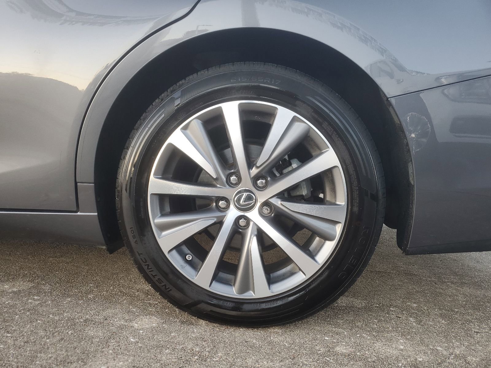 Used 2019 Lexus ES 350 w/ Ultra Luxury Package image 7