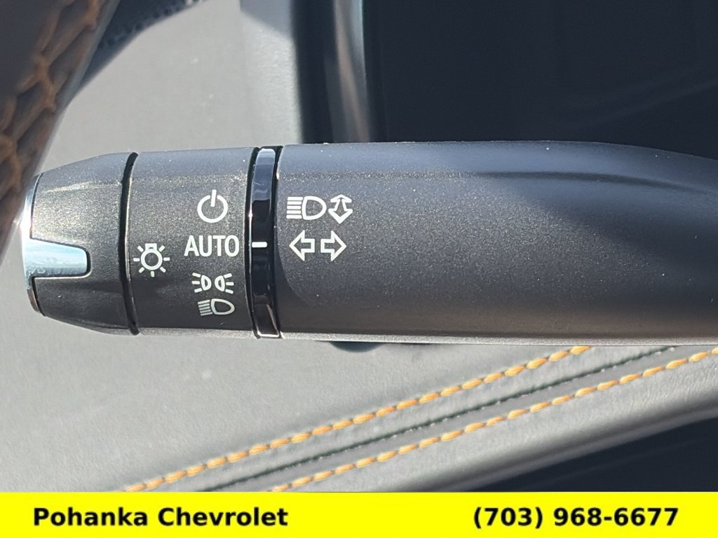Used 2021 Chevrolet Corvette Stingray Premium Conv w/ Z51 Performance Package RWD image 10