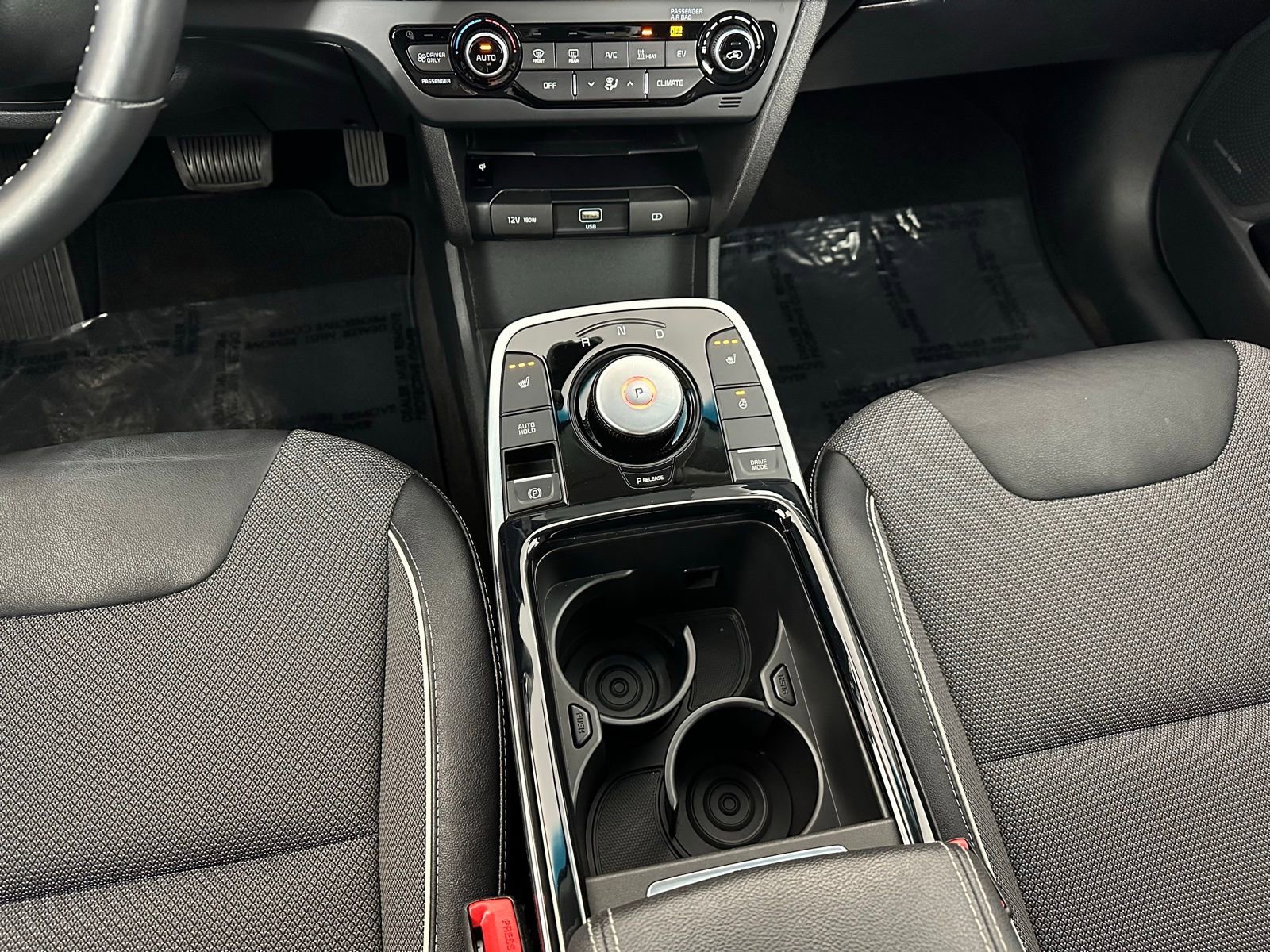 Used 2022 Kia Niro EX w/ Cold Weather Package image 16