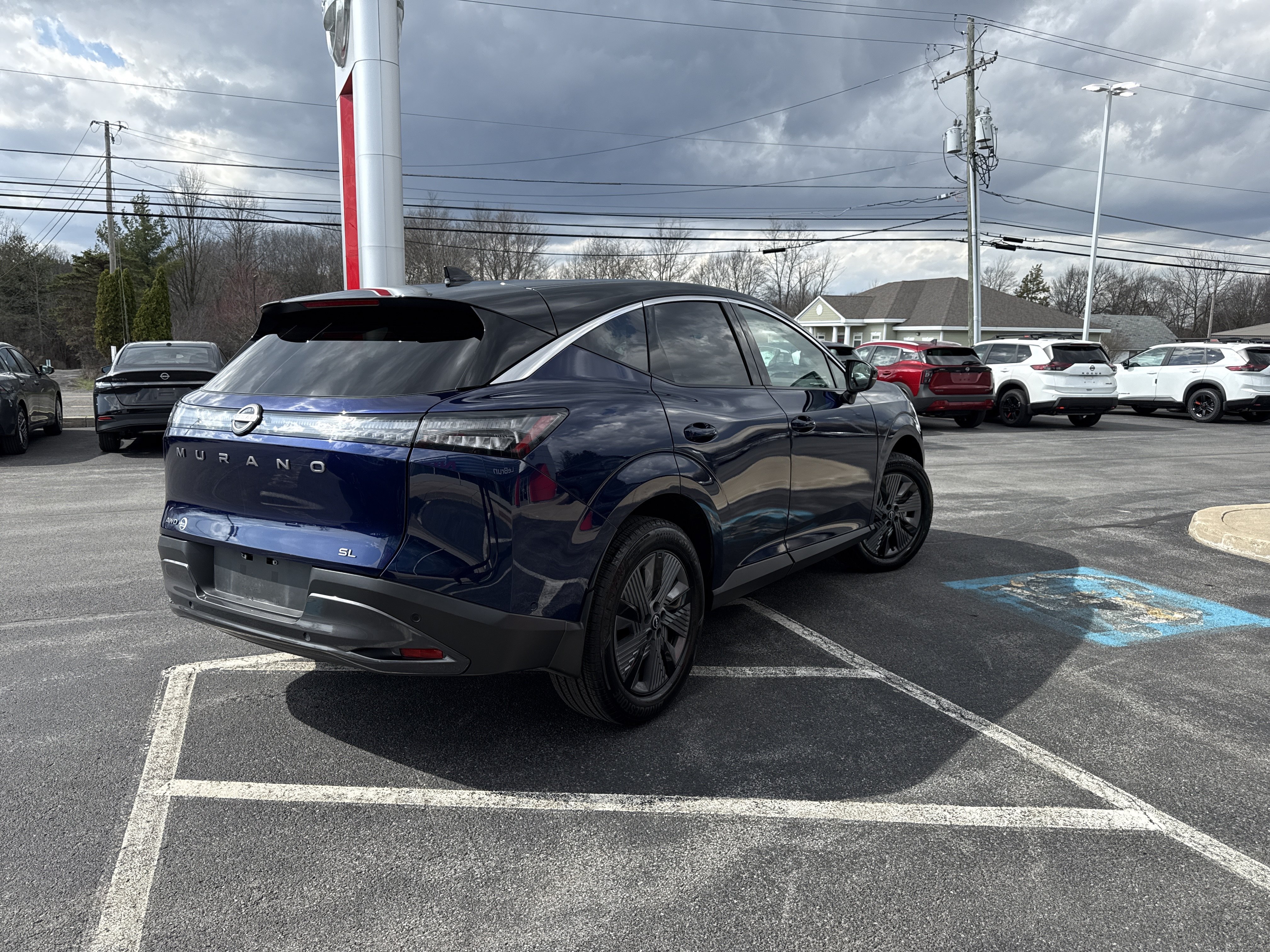 Used 2025 Nissan Murano SL AWD/4WD image 16
