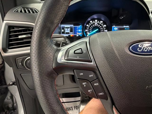 Used 2022 Ford Edge ST-Line w/ Class II Trailer Tow Package AWD/4WD image 26