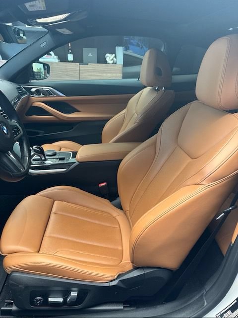 Used 2023 BMW 430i Coupe w/ M Sport Package RWD image 11