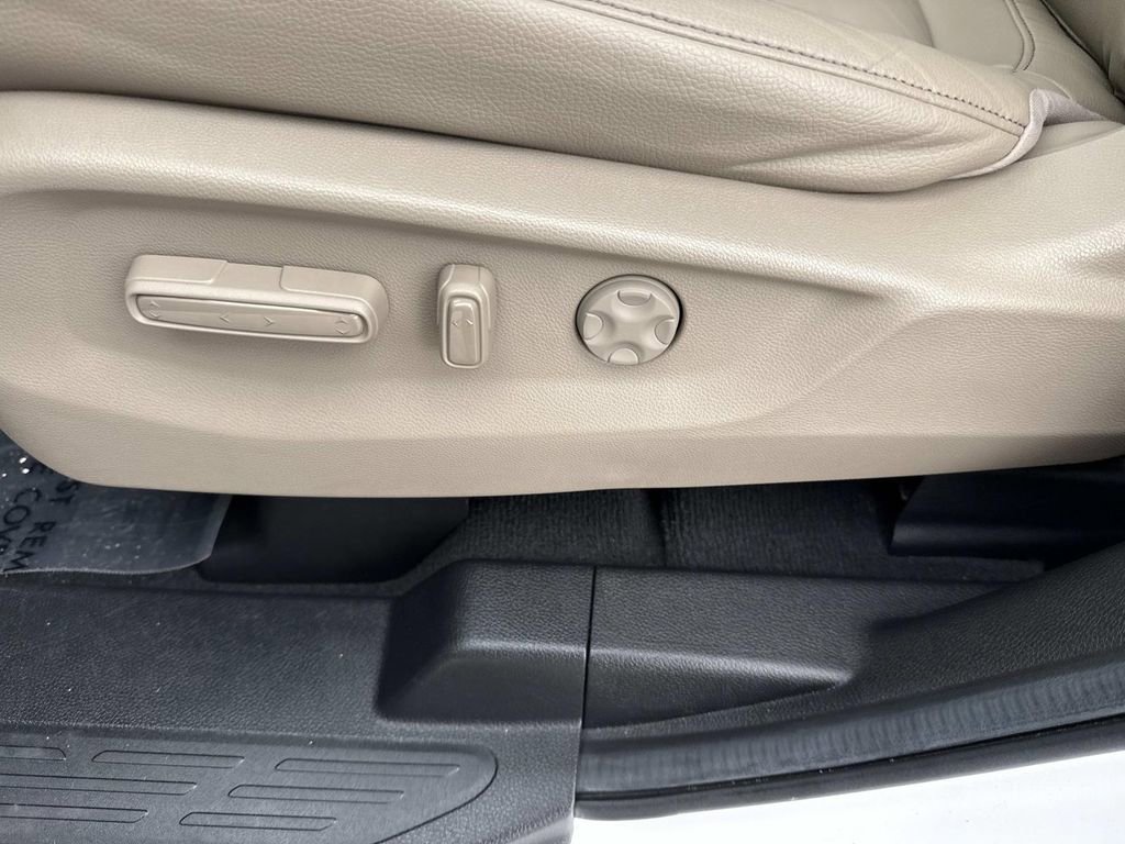 Used 2024 Honda Odyssey EX-L image 28