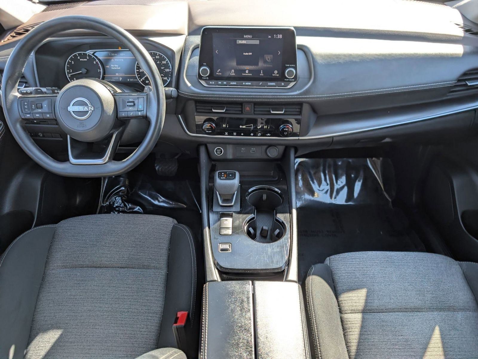 Used 2023 Nissan Rogue SV image 15