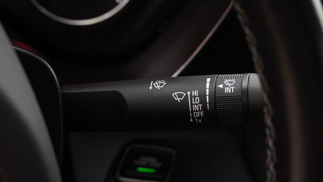 Used 2020 Chevrolet Camaro LT image 26