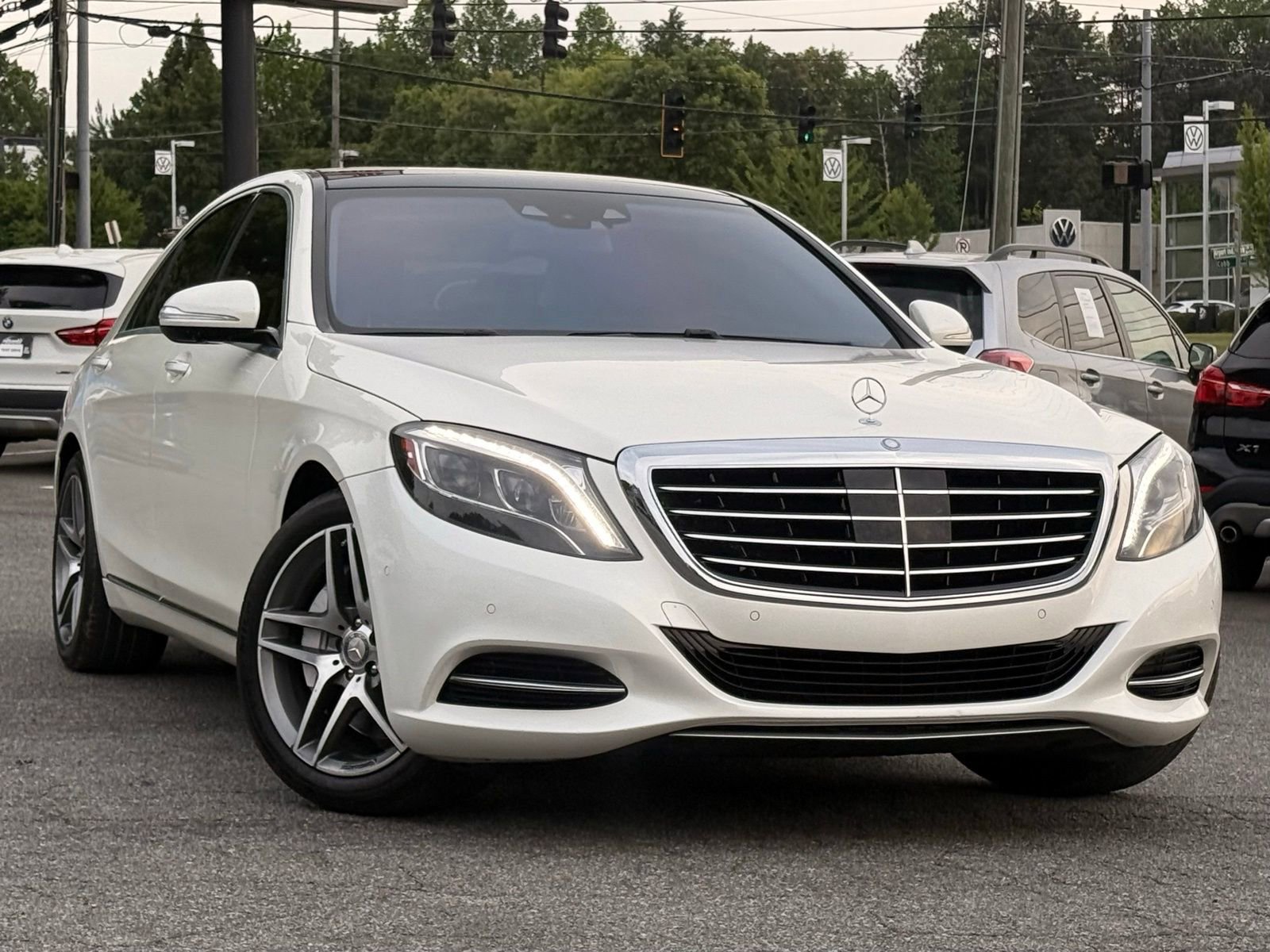 Used 2017 Mercedes-Benz S 550 Sedan image 7