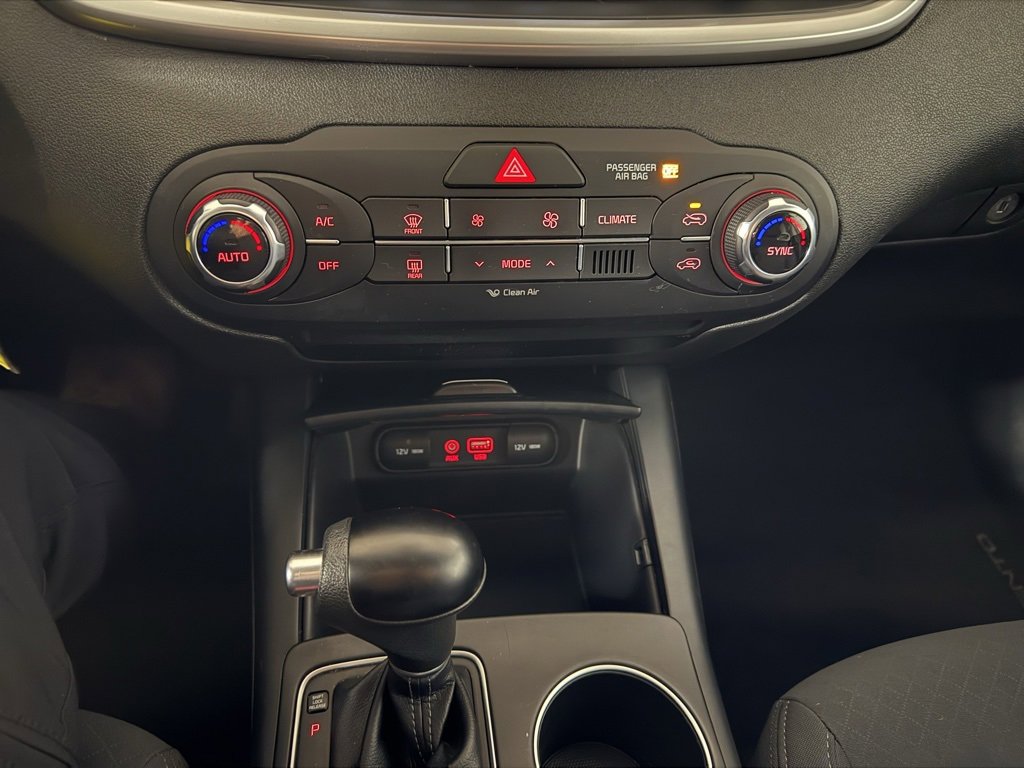 Used 2018 Kia Sorento LX image 14