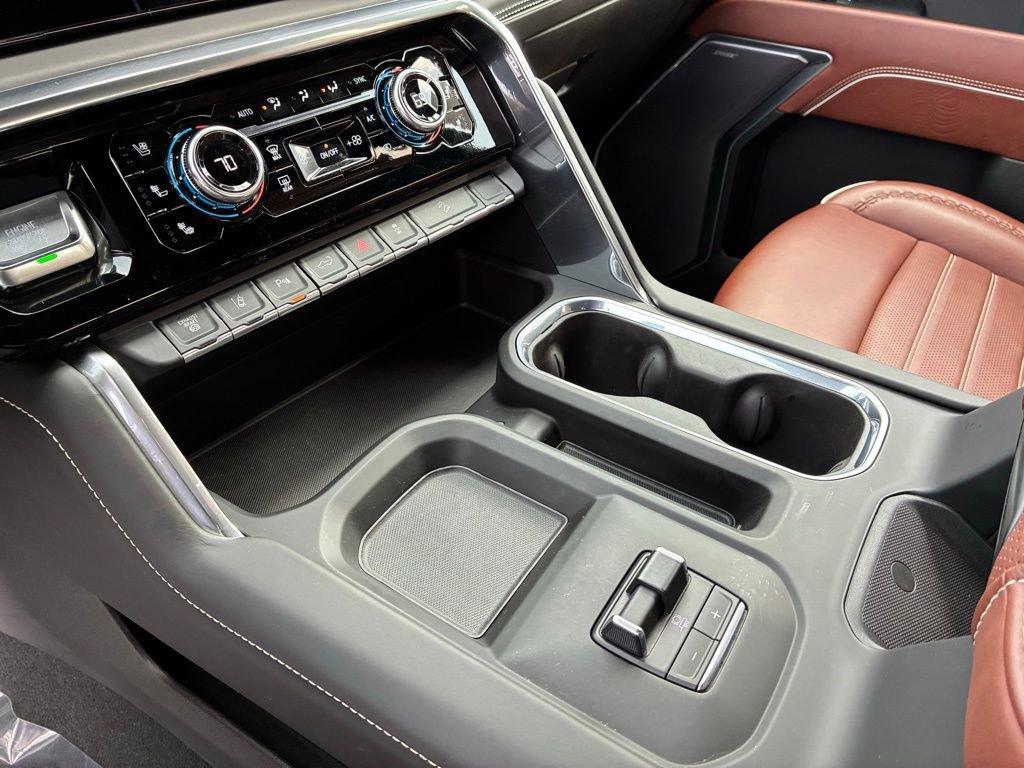 Used 2024 GMC Sierra 3500 Denali Ultimate image 29