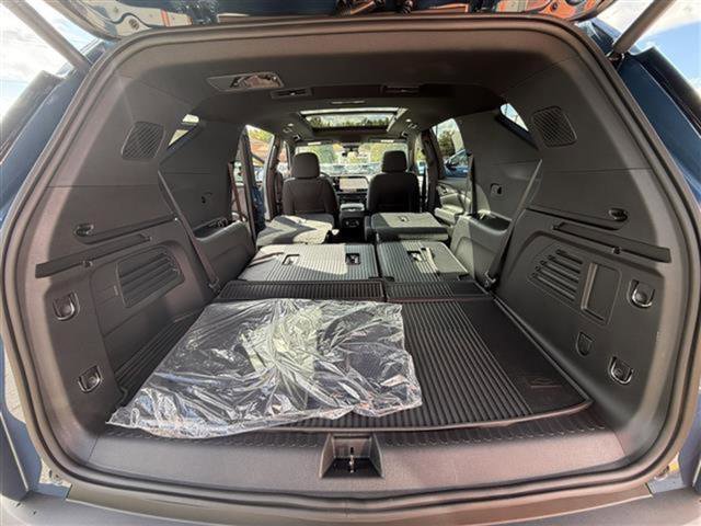 New 2026 Chevrolet Traverse LT w/ Sun and Wheel Package image 31
