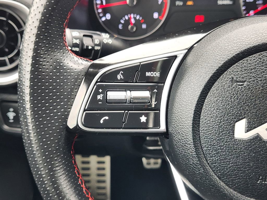 Certified 2022 Kia Forte GT image 30