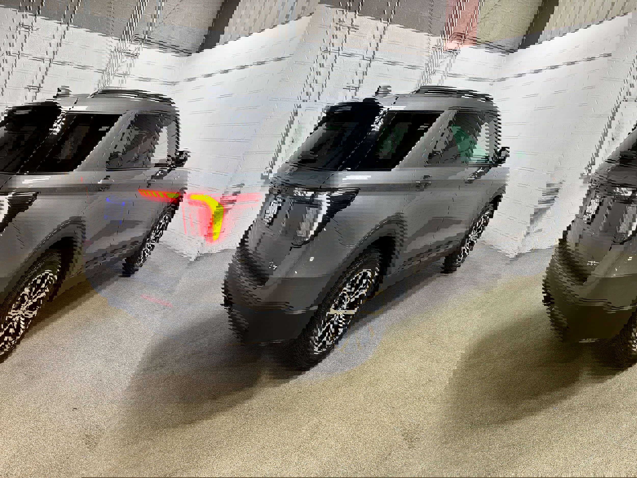 Certified 2025 Ford Explorer ST-Line image 7