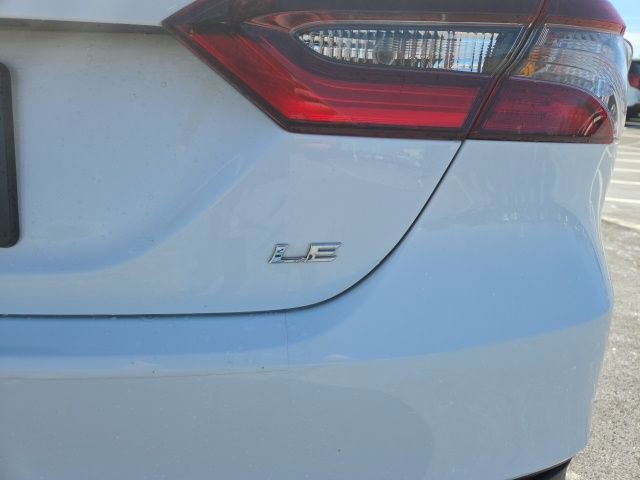 Used 2024 Toyota Camry LE image 11