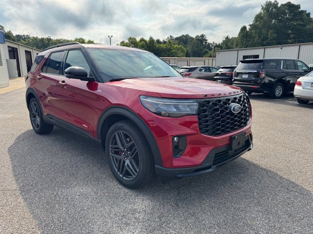 New 2025 Ford Explorer ST-Line image 4