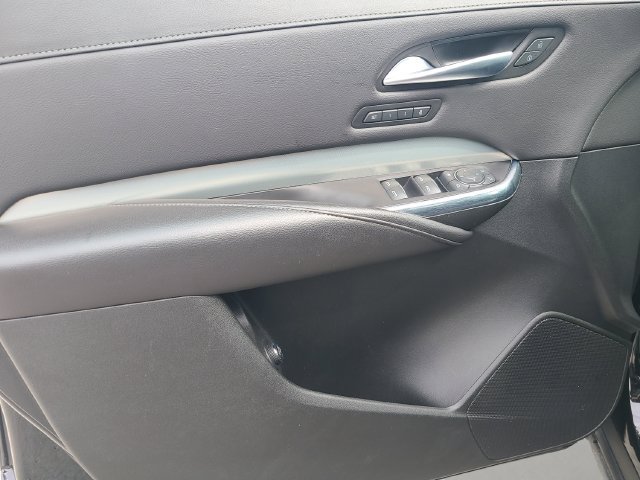 Used 2023 Cadillac XT4 Premium Luxury FWD image 20
