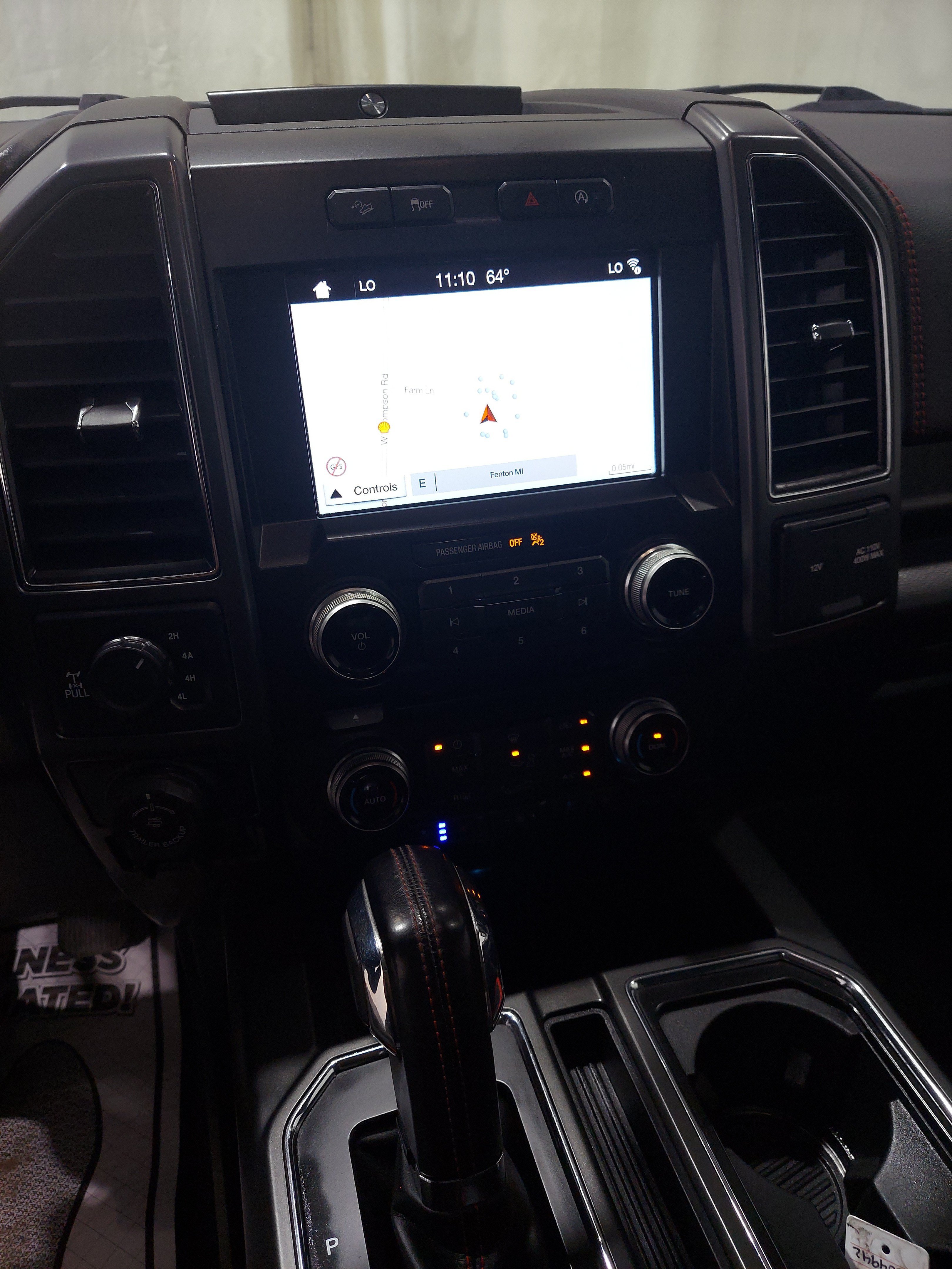 Used 2018 Ford F150 Lariat w/ Equipment Group 502A Luxury AWD/4WD image 12