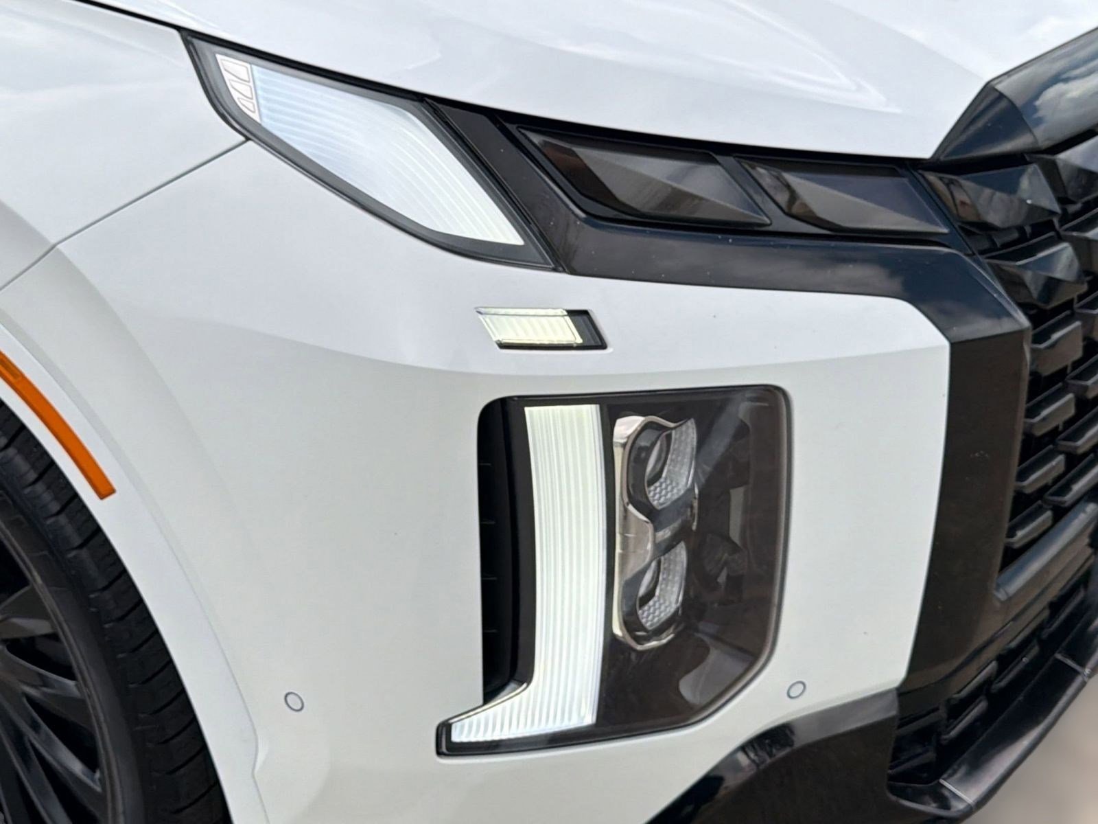 Used 2024 Hyundai Palisade Calligraphy image 11