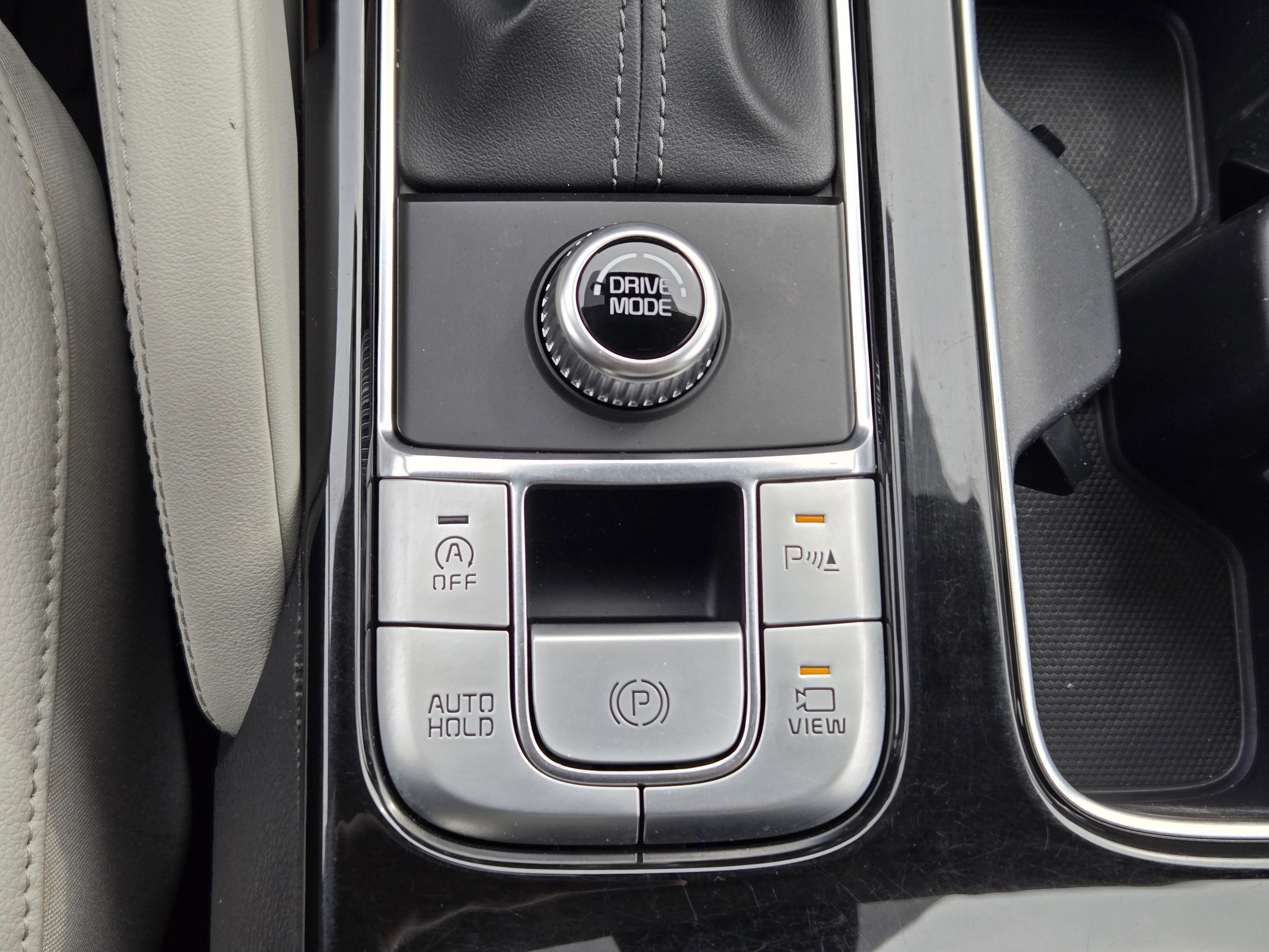 Used 2022 Kia Telluride SX w/ Towing Package image 25