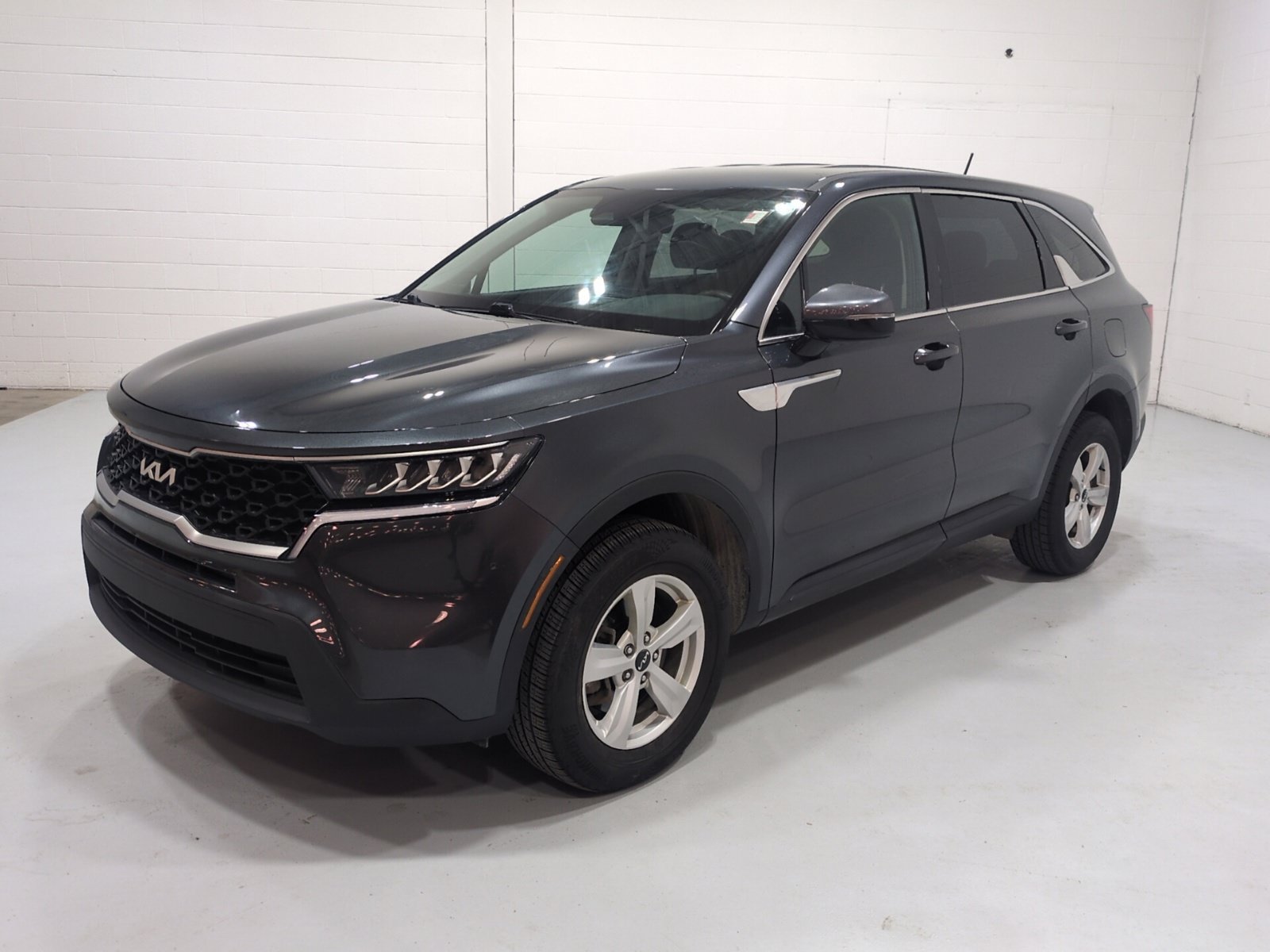 Used 2022 Kia Sorento LX AWD/4WD image 7