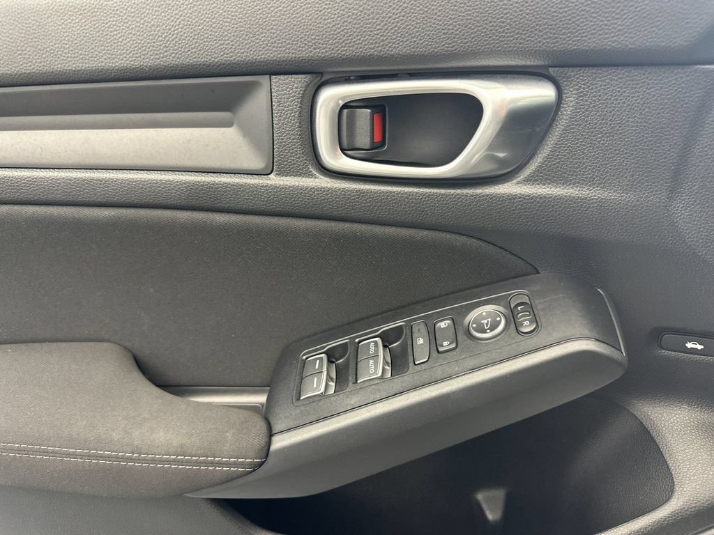 Used 2023 Honda Civic Sport image 10