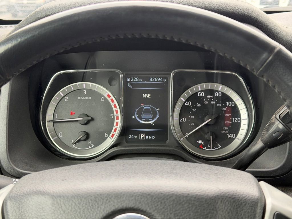 Used 2016 Nissan Titan SV image 18