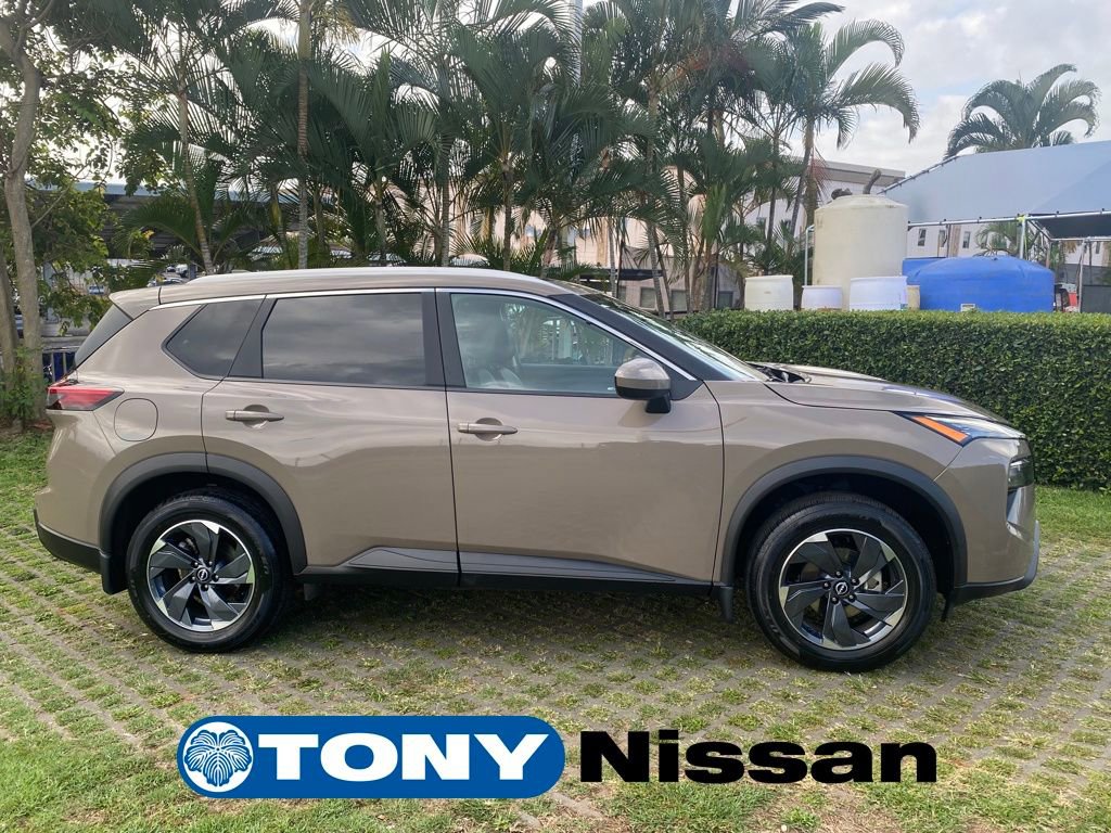 Certified 2024 Nissan Rogue SV w/ SV Premium Package image 8