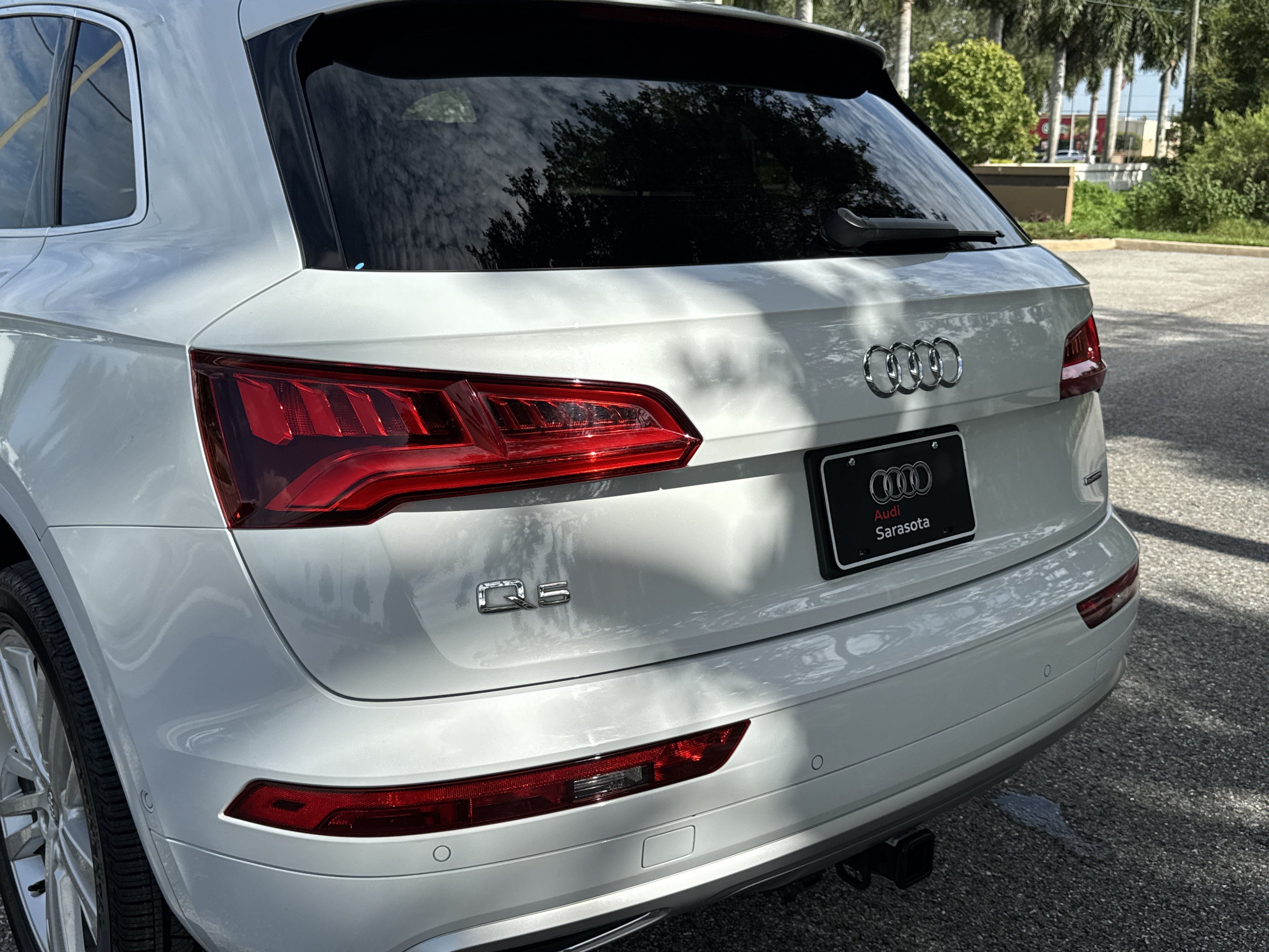 Used 2020 Audi Q5 Prestige w/ Prestige Package AWD/4WD image 10