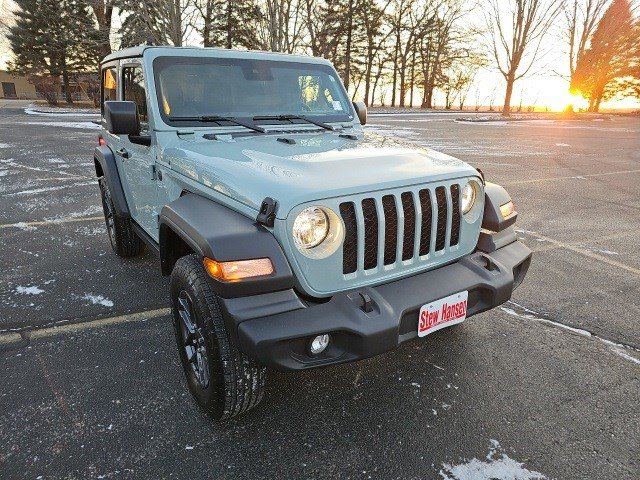 Used 2024 Jeep Wrangler Sport S image 8
