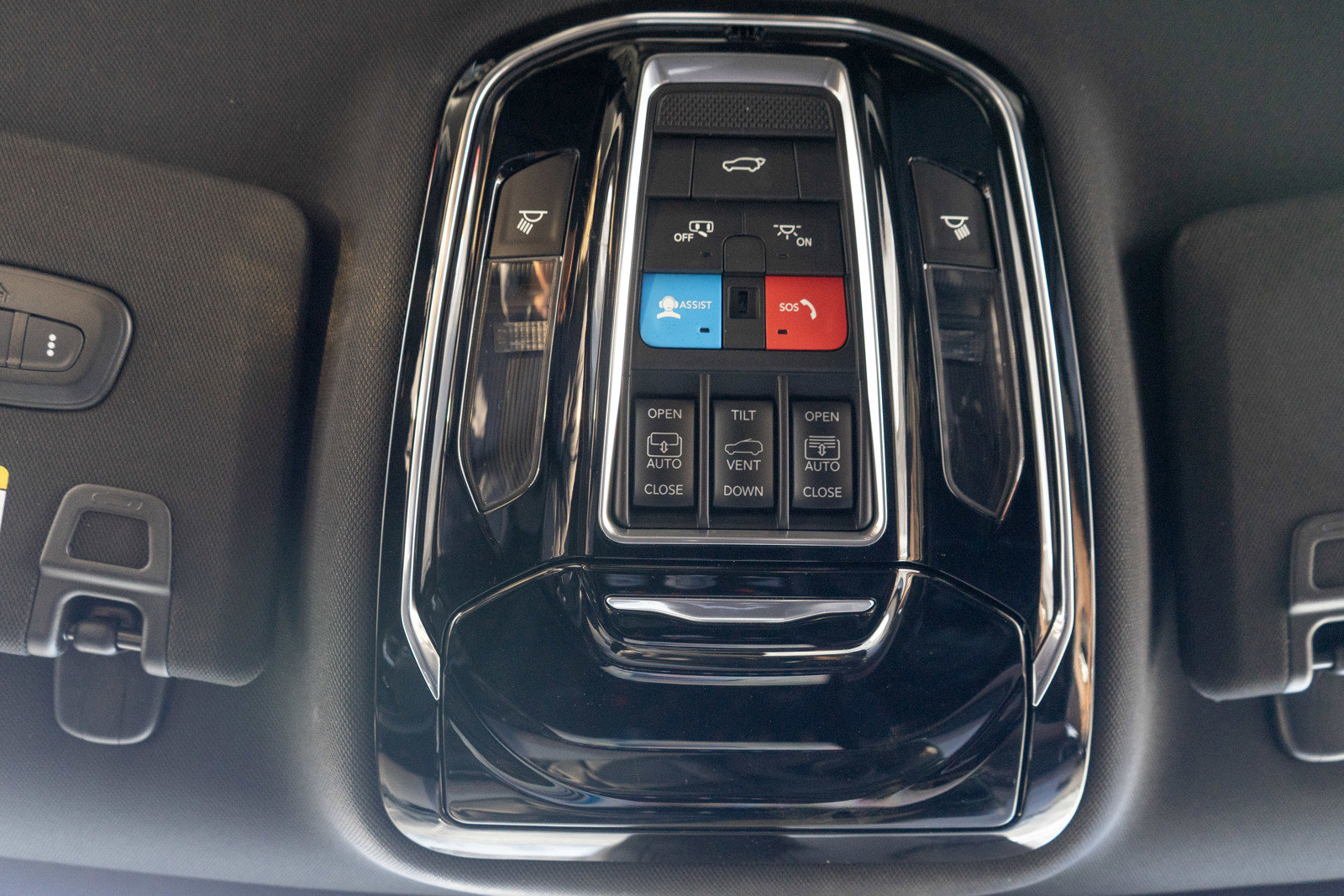 Used 2023 Jeep Grand Cherokee L Summit w/ Advanced Protech Group IV image 22