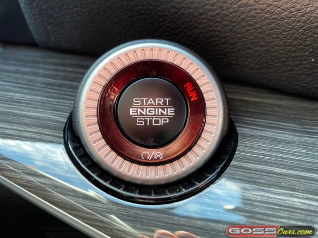 Used 2022 Jeep Wagoneer Series III AWD/4WD image 12