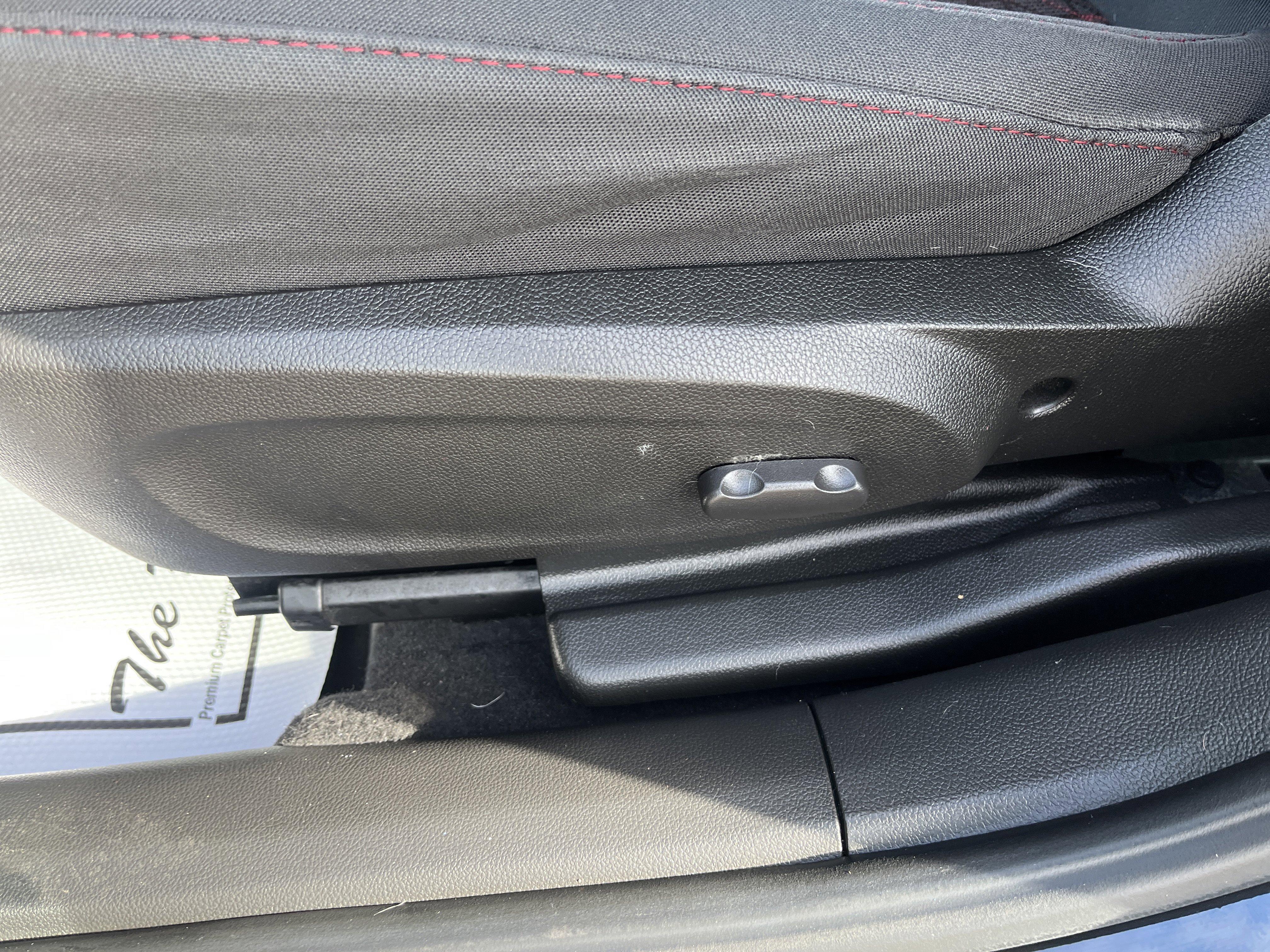 Used 2019 Chevrolet Sonic LT w/ Convenience Package image 10